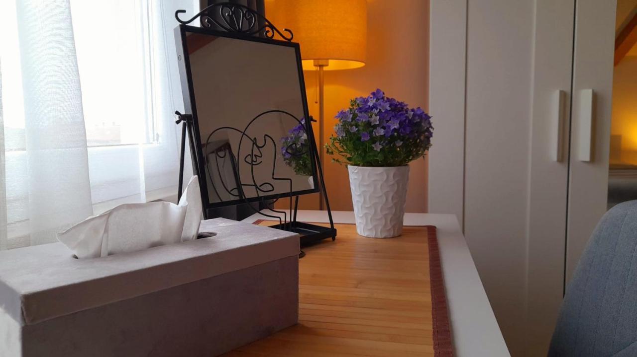 Apartman Diana,Free Parking Pula Exteriör bild