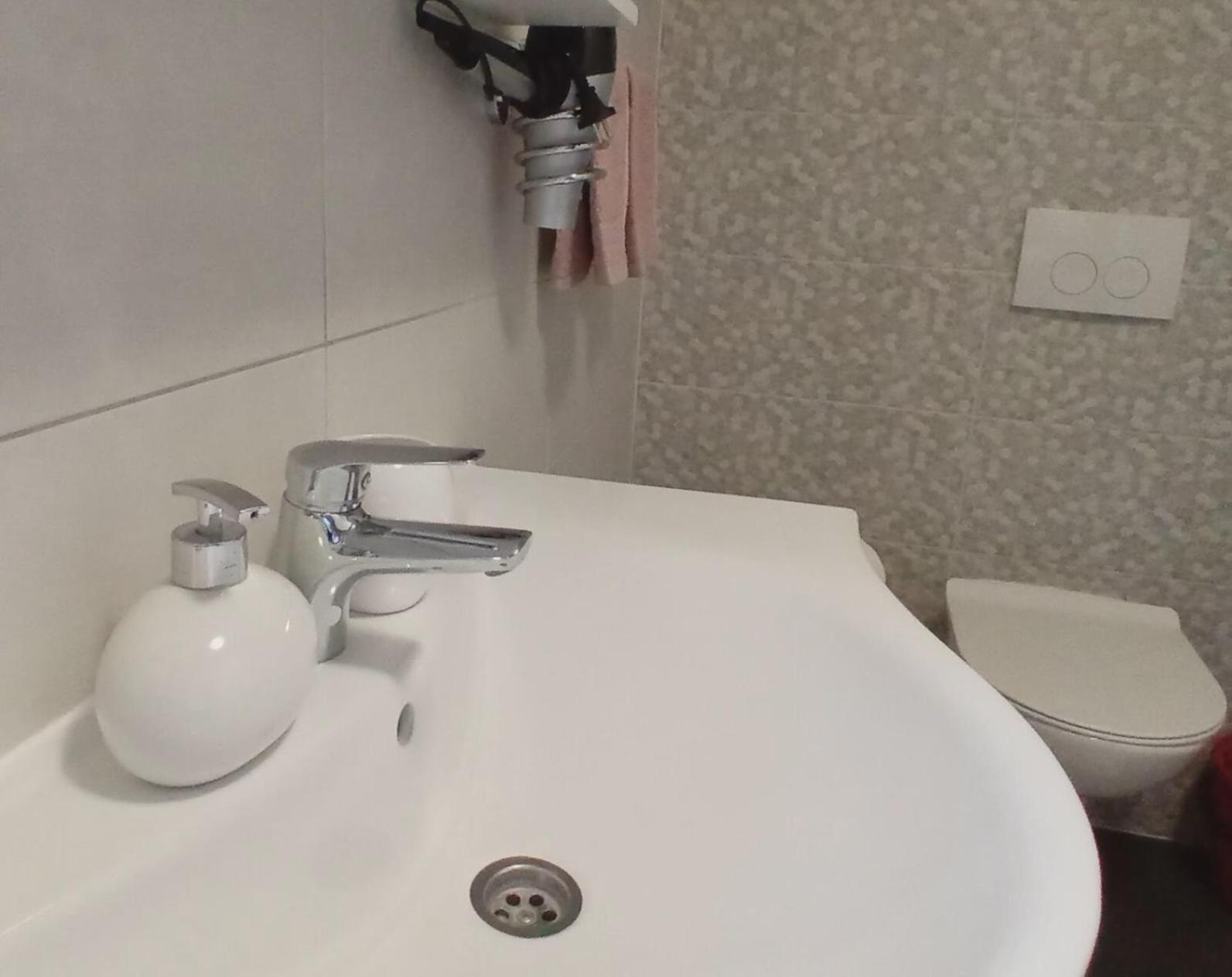 Apartman Diana,Free Parking Pula Exteriör bild